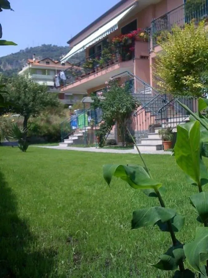 Il Pero Apartment Camporosso