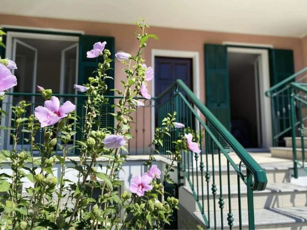Il Pero Apartment Camporosso  Italy